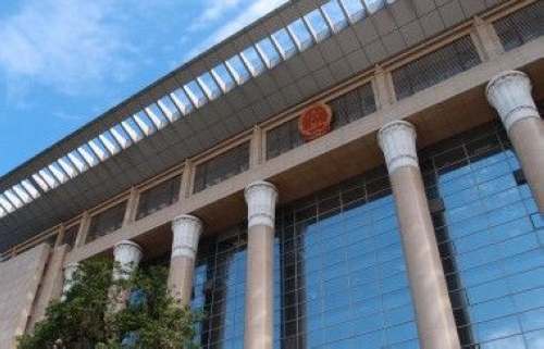 全民共享的法治“公开课”授课老师快顶不住了！