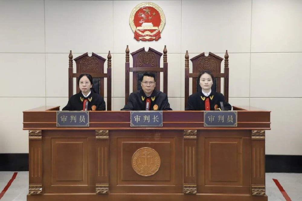 “我是院长 现在开庭” | 杭州互联网法院公开开庭审理涉抓取直播间用户打赏数据不正当竞争纠纷案